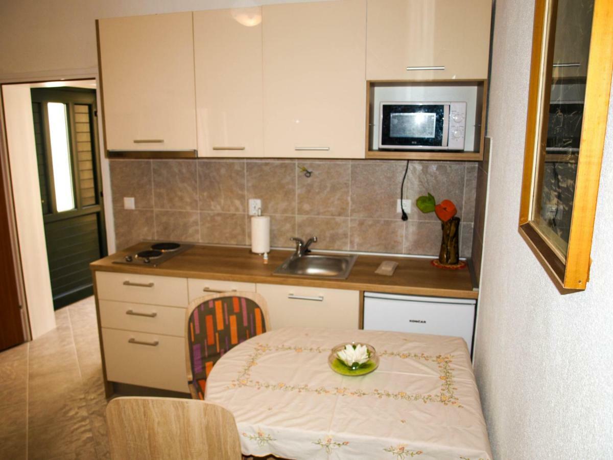 Ferienwohnung House Nataniel In Omis Near Sea Exterior foto