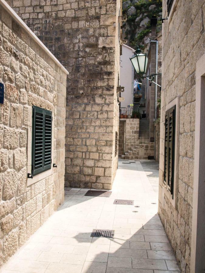 Ferienwohnung House Nataniel In Omis Near Sea Exterior foto
