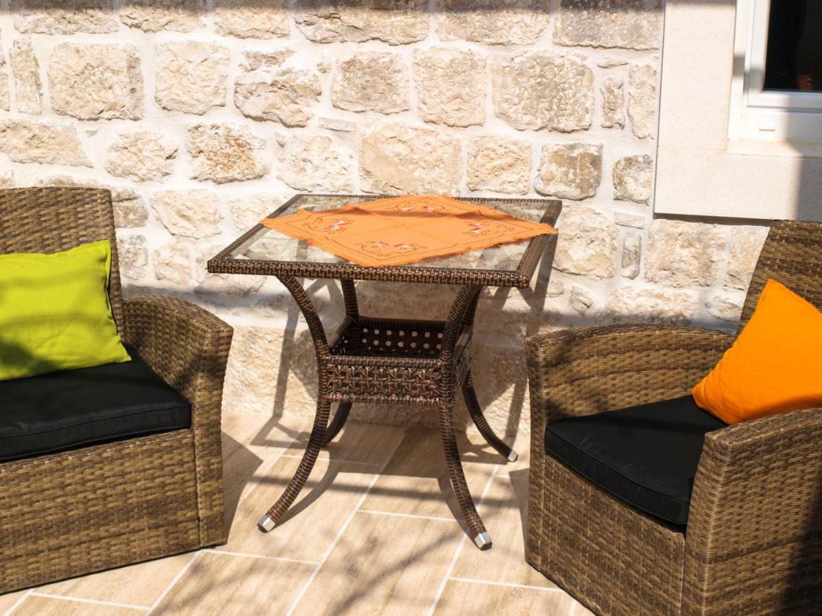 Ferienwohnung House Nataniel In Omis Near Sea Exterior foto